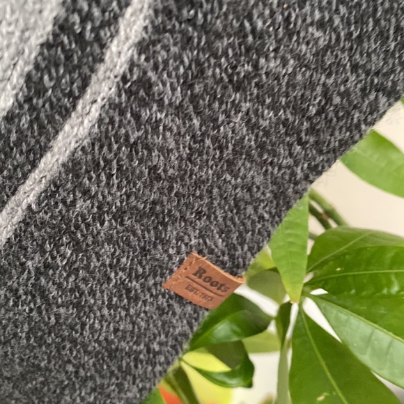 Roots Turtleneck Poncho - Picture 3 of 8